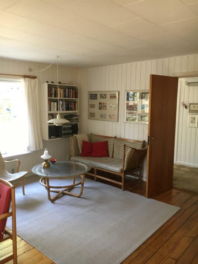 Midtvejshuset Villa รอนเน ภายนอก รูปภาพ