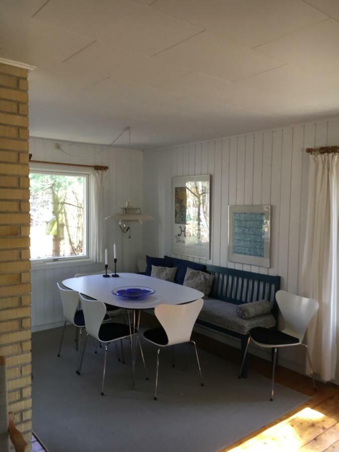 Midtvejshuset Villa รอนเน ภายนอก รูปภาพ